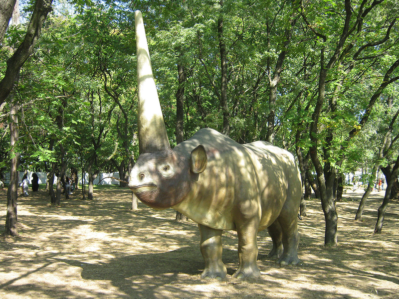 Reconstrucción del rinoceronte siberiano. Foto: Wikimedia Commons.